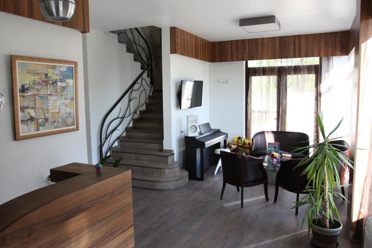Отель Milano Hotel Бургас-43